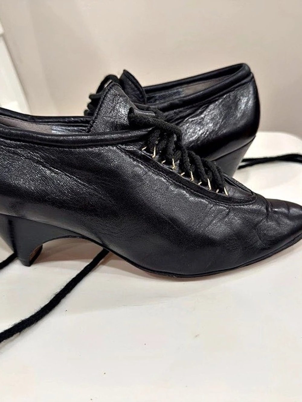 Anne Marie Beretta Black Leather Lace-Up Heels EU 38